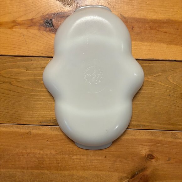 Fireking Divided Serving Dish - Picture 2 of 4